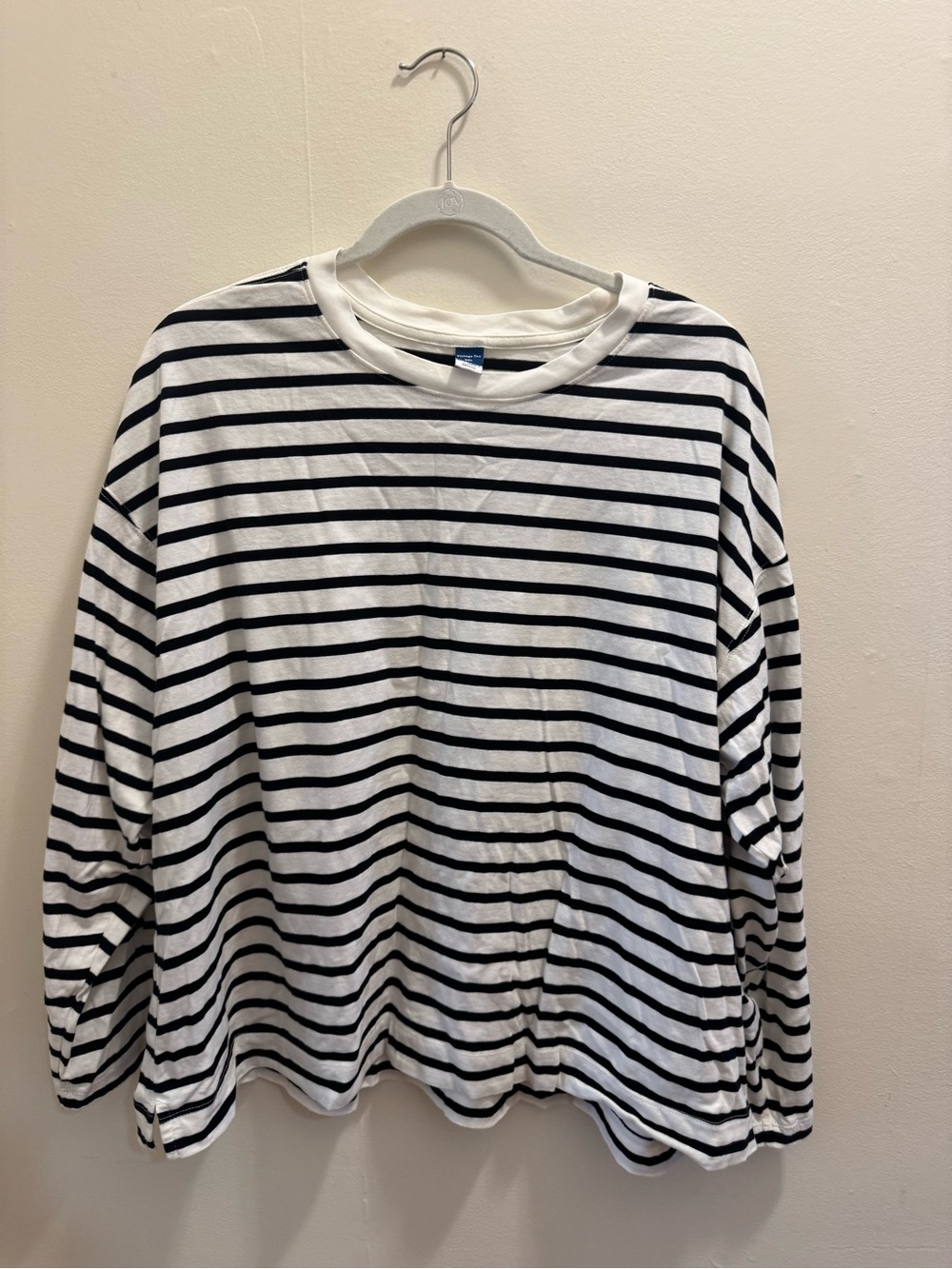 Women’s XXL Black & White Striped Long-Sleeve vintage tee Old Navy